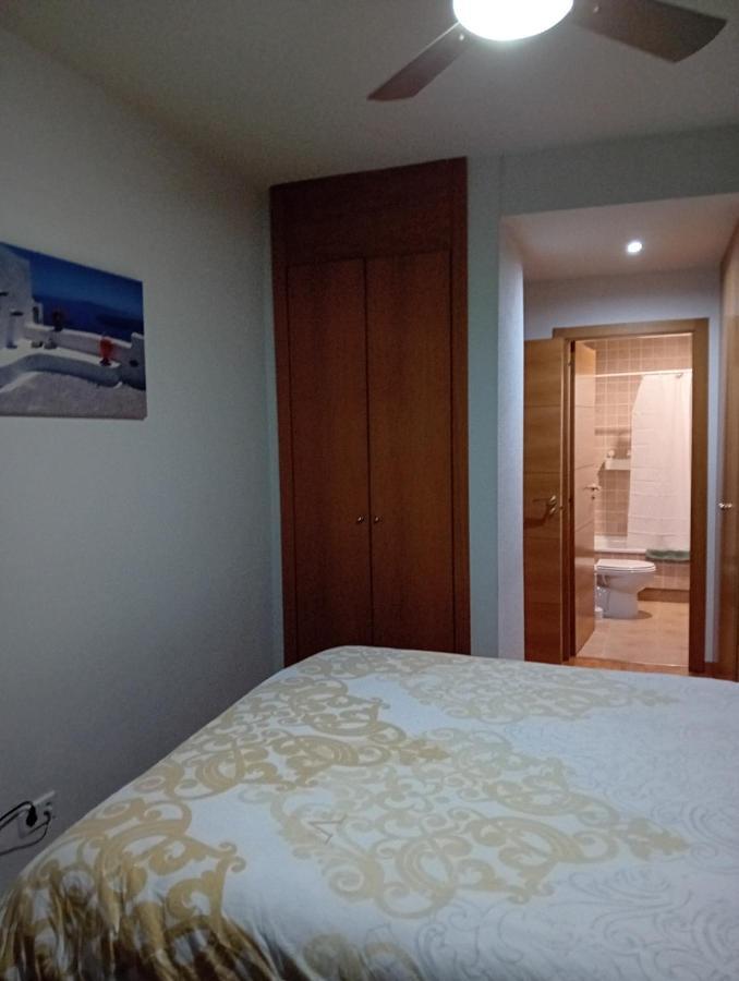 Habitaciones Individuales Wifi Tv Microondas Cerca Del Aeropuerto Madrid Habitacion Grande Wc Privado O Habitacion Pequena Wc Compartido Muy Tranquilas Bien Comunicadas Tren Metro Bus Facil Aparcamiento San Sebastián de los Reyes Esterno foto